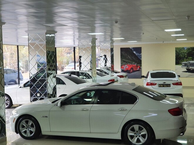 BMW 528 2012, 74,000 km - 2.0 л - Bakı