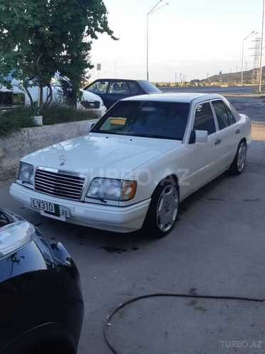 Mercedes E 220 1993, 344,560 km - 2.2 l - Şirvan