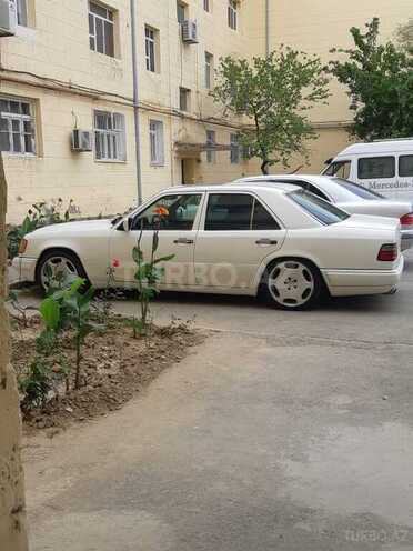 Mercedes E 220 1993, 344,560 km - 2.2 l - Şirvan