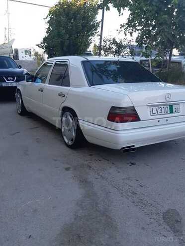 Mercedes E 220 1993, 344,560 km - 2.2 l - Şirvan