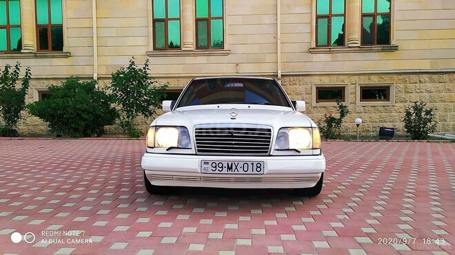 Mercedes E 220 1993, 344,560 km - 2.2 l - Şirvan