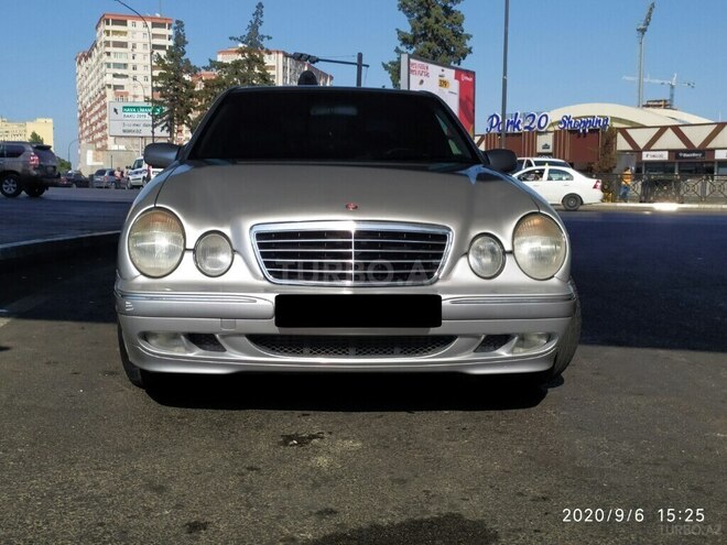 Mercedes E 220 2001, 444,324 km - 2.2 l - Bakı