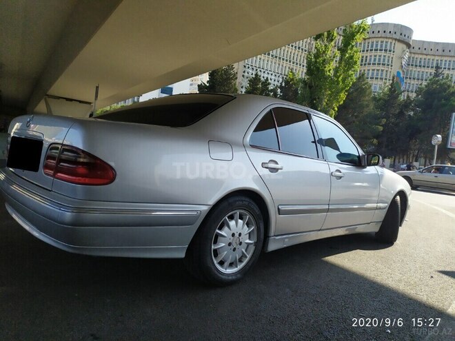 Mercedes E 220 2001, 444,324 km - 2.2 l - Bakı