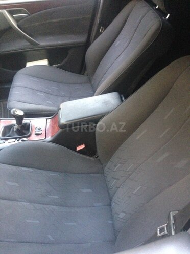 Mercedes E 200 2000, 212,000 km - 2.0 l - Bakı