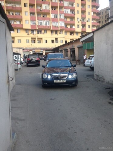 Mercedes E 200 2000, 212,000 km - 2.0 l - Bakı