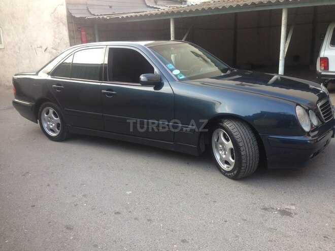 Mercedes E 200 2000, 212,000 km - 2.0 l - Bakı