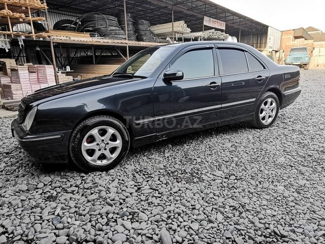 Mercedes E 270 1999, 416,419 km - 2.7 л - Cəlilabad