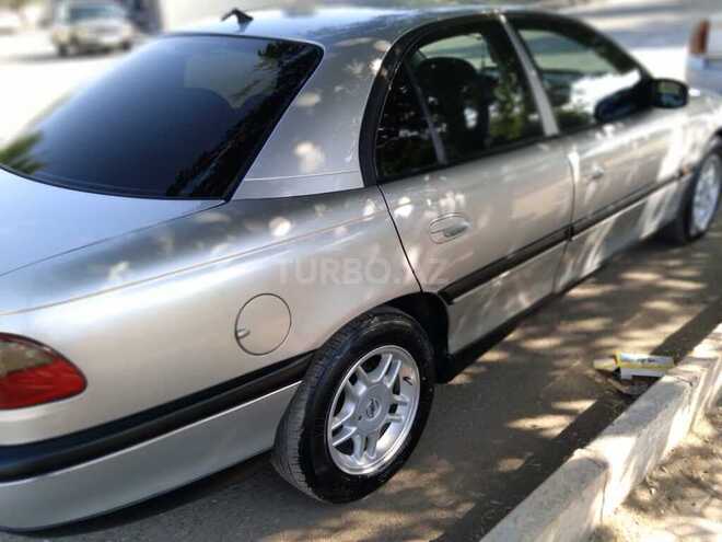 Opel Omega 1998, 185,600 km - 2.0 л - Bakı
