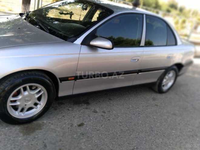 Opel Omega 1998, 185,600 km - 2.0 л - Bakı