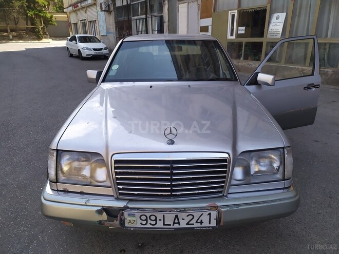 Mercedes E 200 1993, 550,000 km - 2.0 l - Bakı