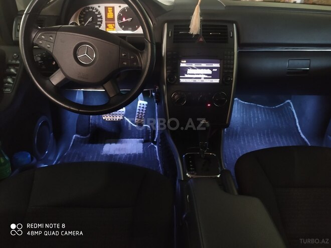 Mercedes B 180 2011, 85,669 km - 1.8 l - Sumqayıt