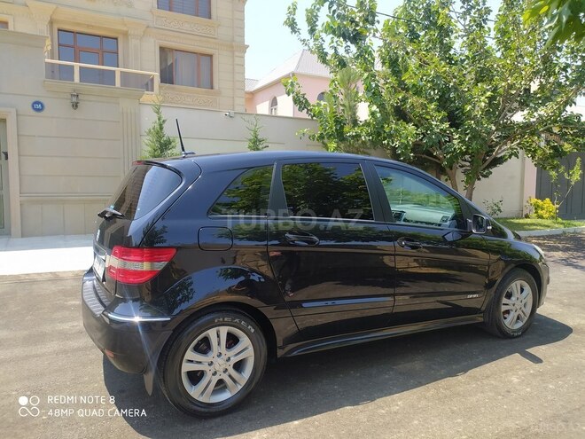 Mercedes B 180 2011, 85,669 km - 1.8 l - Sumqayıt