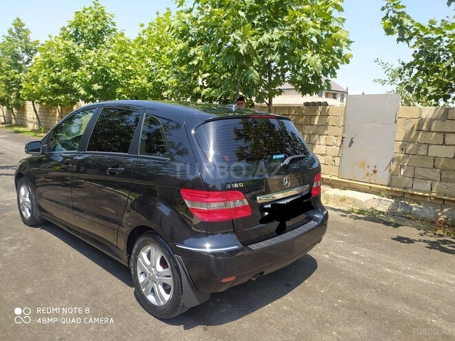 Mercedes B 180 2011, 85,669 km - 1.8 l - Sumqayıt