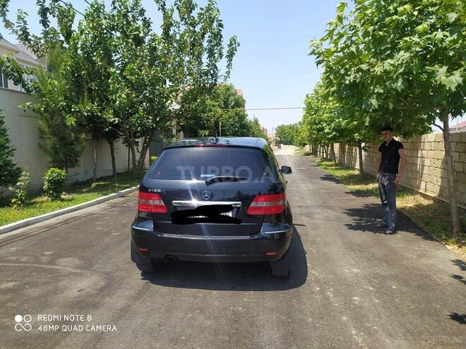 Mercedes B 180 2011, 85,669 km - 1.8 l - Sumqayıt