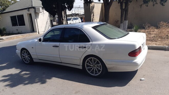 Mercedes E 230 1996, 116,670 km - 2.3 l - Bakı