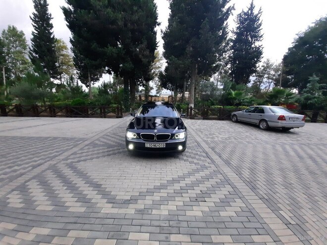 BMW 750 2005, 250,000 km - 4.8 l - Liman