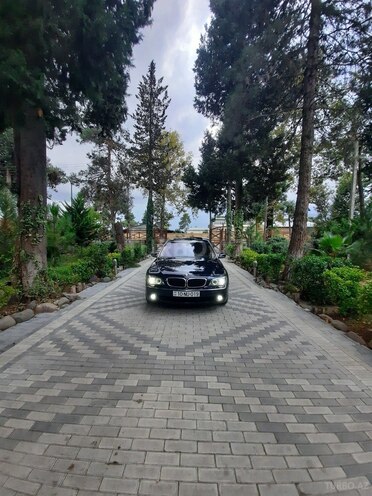BMW 750 2005, 250,000 km - 4.8 l - Liman