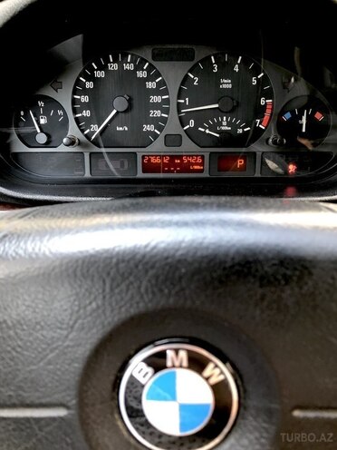 BMW 320 2000, 276,000 km - 2.2 л - Bakı