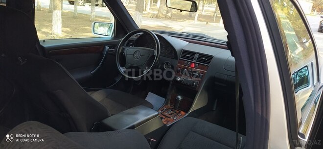 Mercedes C 180 1999, 257,000 km - 1.8 l - Sumqayıt