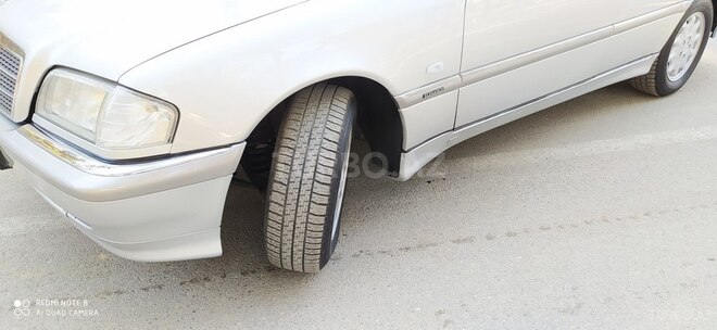 Mercedes C 180 1999, 257,000 km - 1.8 l - Sumqayıt