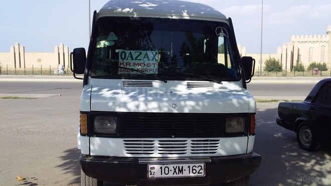 Mercedes 208 D 1992, 214,078 km - 0.3 л - Qazax