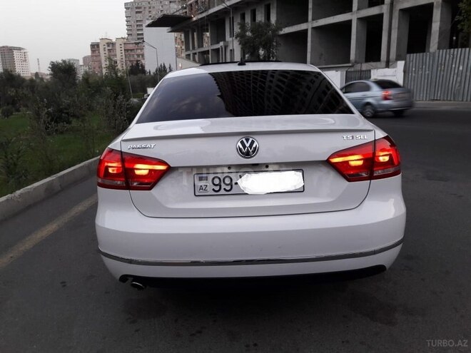 Volkswagen Passat 2015, 27,500 km - 1.8 l - Bakı