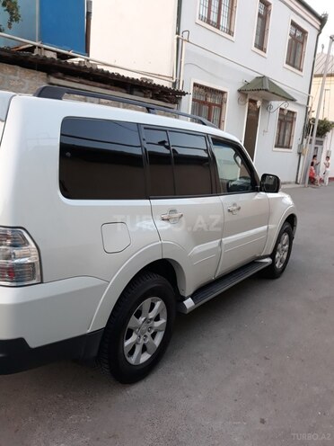 Mitsubishi Pajero 2008, 112,000 km - 3.0 l - Bakı
