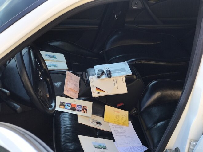 Mercedes E 240 2000, 313,081 km - 2.4 l - Bakı