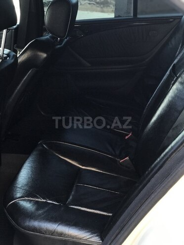 Mercedes E 240 2000, 313,081 km - 2.4 l - Bakı