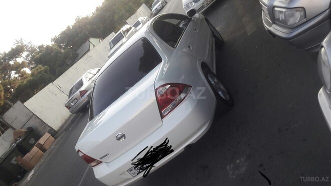 Nissan Sunny 2011, 169,000 km - 1.6 l - Bakı