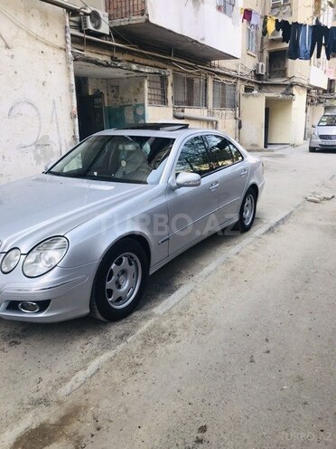 Mercedes E 220 2006, 270,000 km - 2.2 л - Bakı