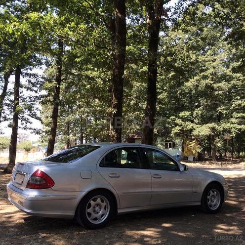 Mercedes E 220 2006, 270,000 km - 2.2 л - Bakı