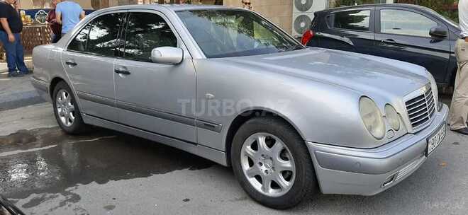 Mercedes E 240 1998, 295,000 km - 2.4 l - Bakı