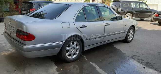 Mercedes E 240 1998, 295,000 km - 2.4 l - Bakı