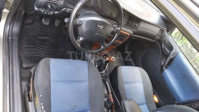 Opel Vectra 1997, 999,888 km - 1.8 л - Zaqatala