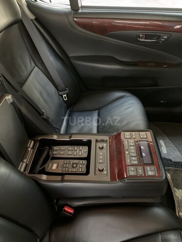 Lexus LS 460 2010, 146,000 km - 4.6 l - Bakı