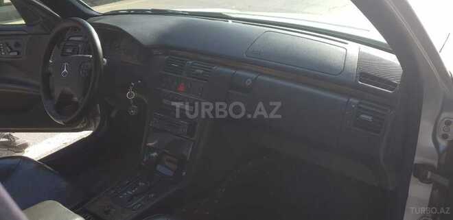 Mercedes E 320 1995, 378,000 km - 3.2 l - Bakı