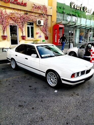 BMW 520 1993, 280,000 km - 2.0 l - Bakı