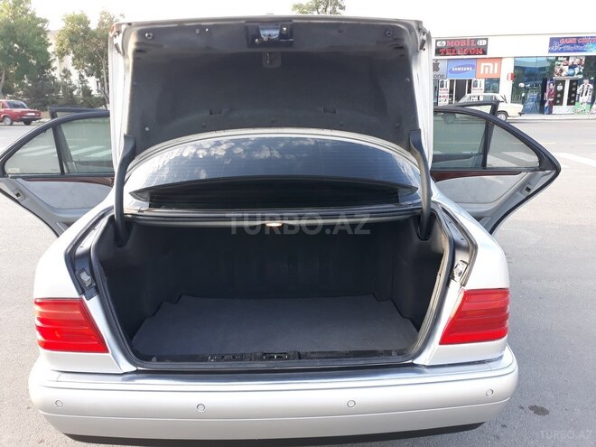 Mercedes E 240 1998, 600,000 km - 2.4 л - Saatlı