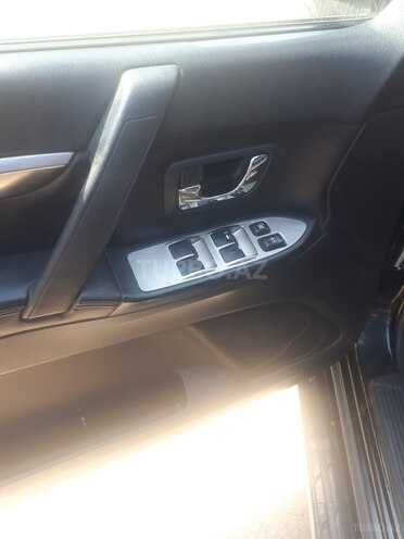 Mitsubishi Pajero 2007, 351,000 km - 3.0 l - Bakı