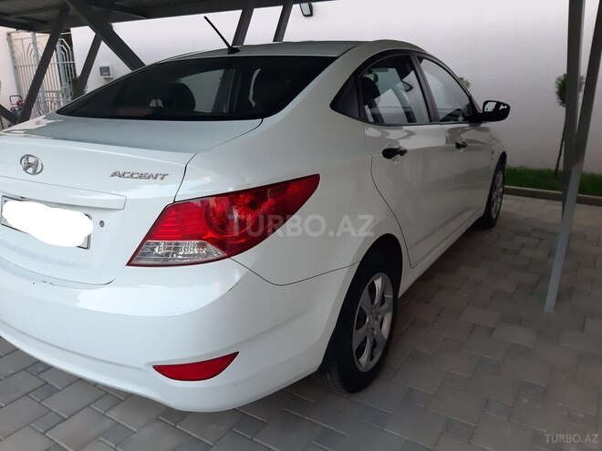 Hyundai Accent 2011, 122,000 km - 1.6 l - Bakı