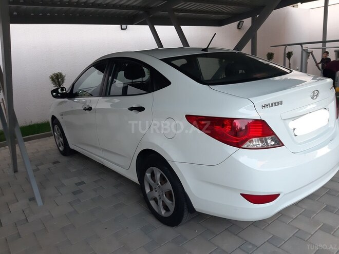Hyundai Accent 2011, 122,000 km - 1.6 l - Bakı