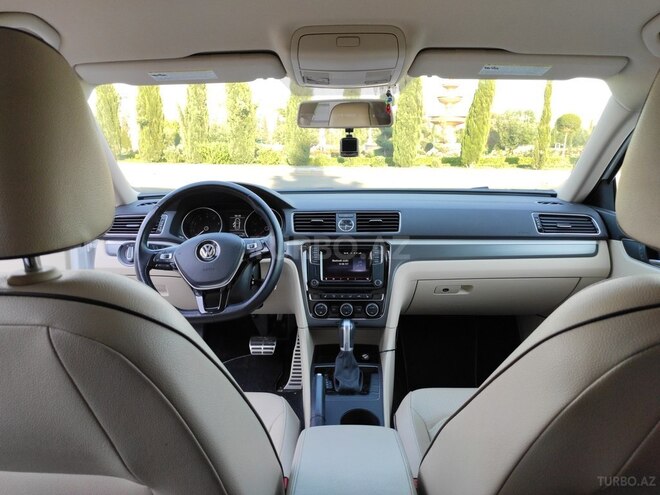 Volkswagen Passat 2017, 66,500 km - 1.8 l - Gəncə