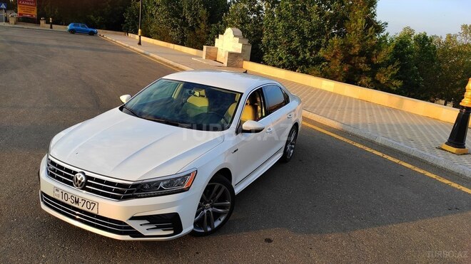 Volkswagen Passat 2017, 66,500 km - 1.8 l - Gəncə