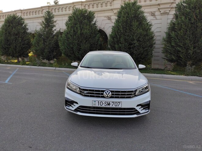 Volkswagen Passat 2017, 66,500 km - 1.8 l - Gəncə