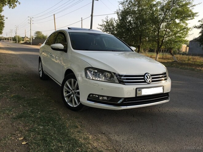 Volkswagen Passat 2011, 236,000 km - 1.8 l - Gəncə