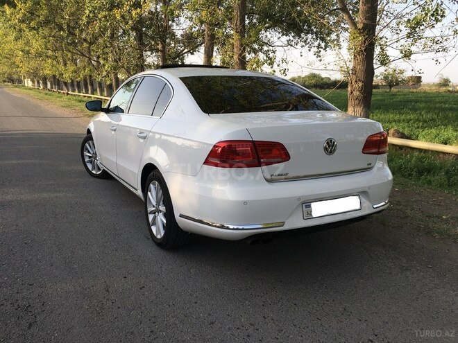Volkswagen Passat 2011, 236,000 km - 1.8 l - Gəncə