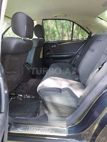 Mercedes E 240 1999, 366,000 km - 2.4 л - Bakı