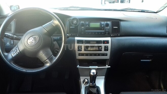 Toyota Corolla 2005, 282,000 km - 1.4 л - Bakı