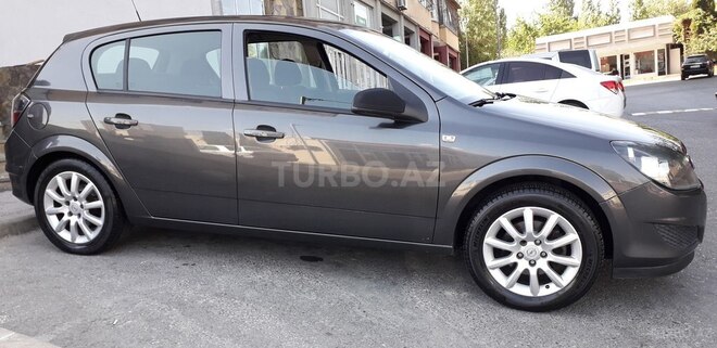 Opel Astra 2010, 198,080 km - 1.3 l - Bakı